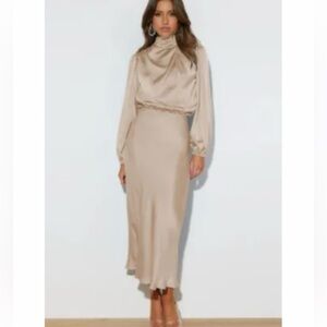 Loose satin Lantern sleeve high neck midi beige dresss